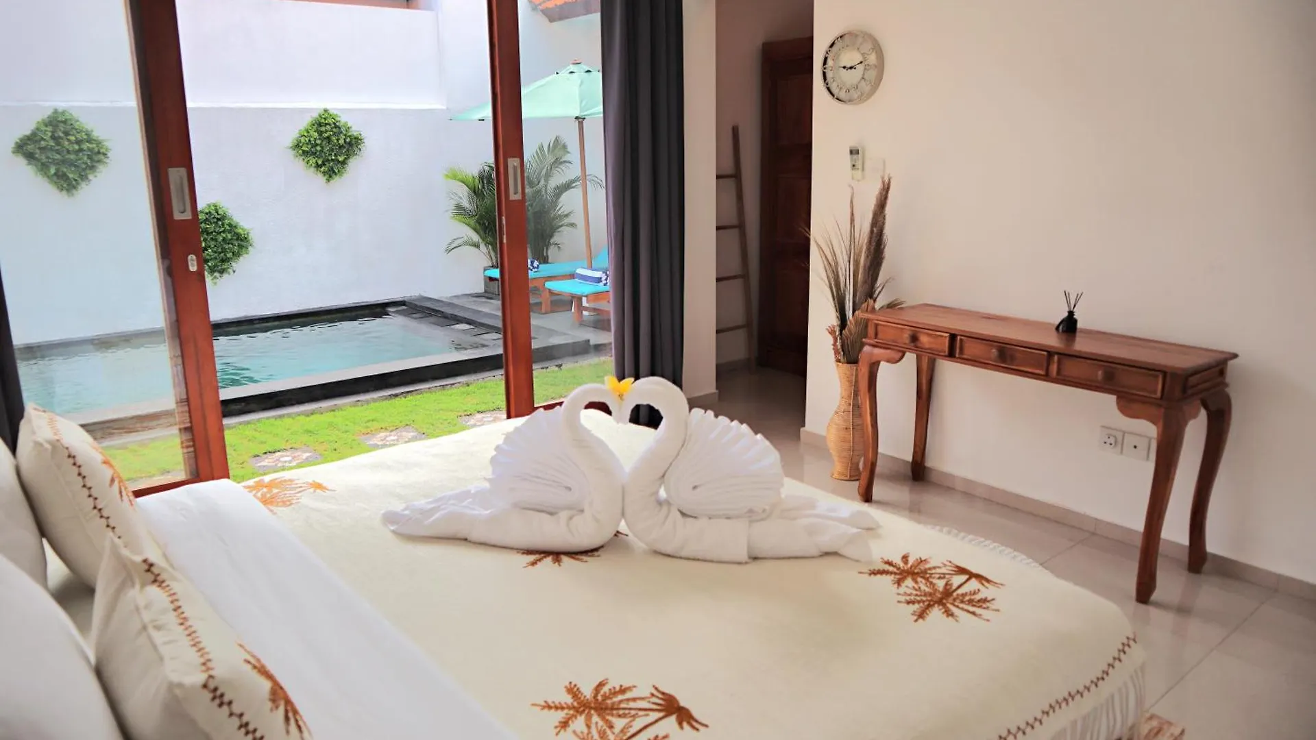 Villa Esha Seminyak  0*, Seminyak (Bali)