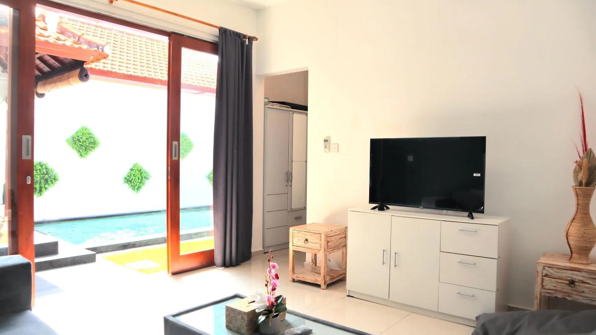 Villa Esha Seminyak  Seminyak (Bali)